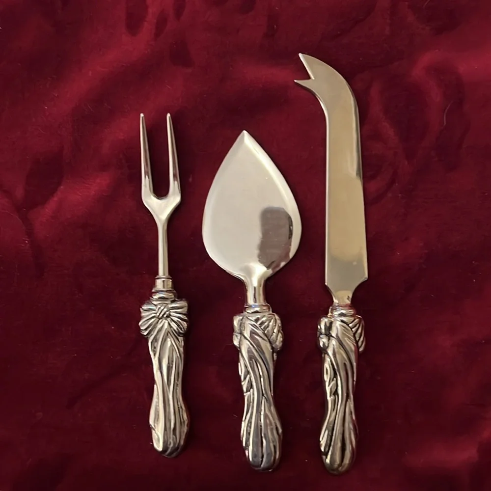Silverplated Hostess Appetizer/Cheese Knife Set